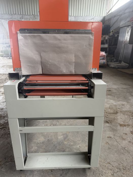 Машина за стикиране на бутилки