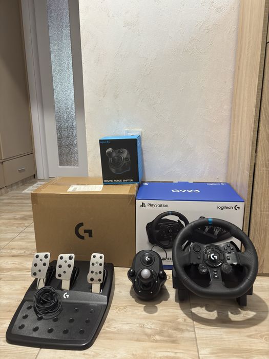 Волан Logitech G923 + Скоростен лост + Гаранция