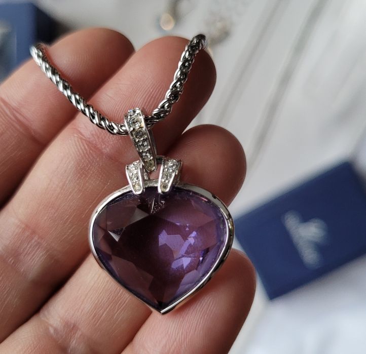Swarovski bijuterii și geanta
