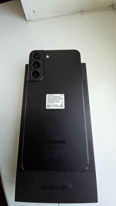 Продам телефон..