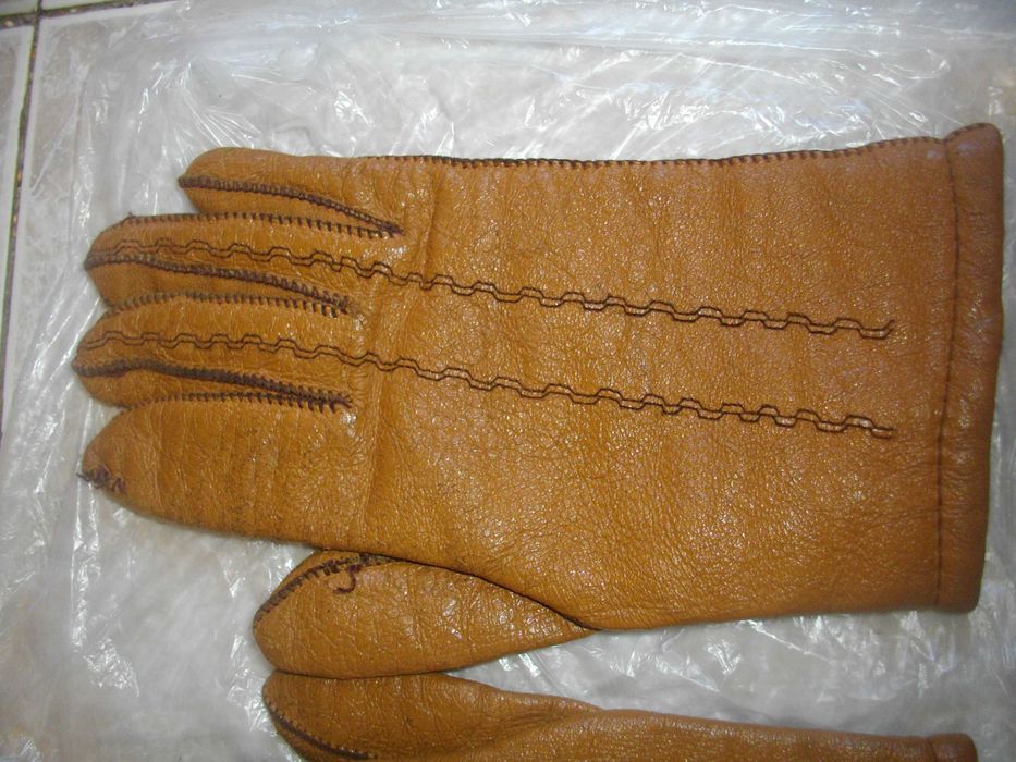 Български-.Естествена Кожа-Ръкавици Дамски с Подплата-Размер 7 1/2