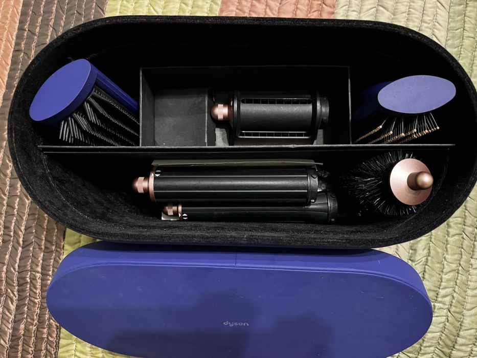 Маша Multistyler Dyson Airwrap HS05 long и дифузер