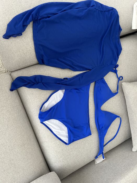 новый купальник с спф кофтой