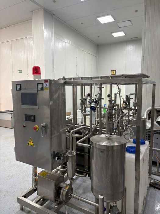 Пластинчатый пастеризатор для молока 500 л/ч