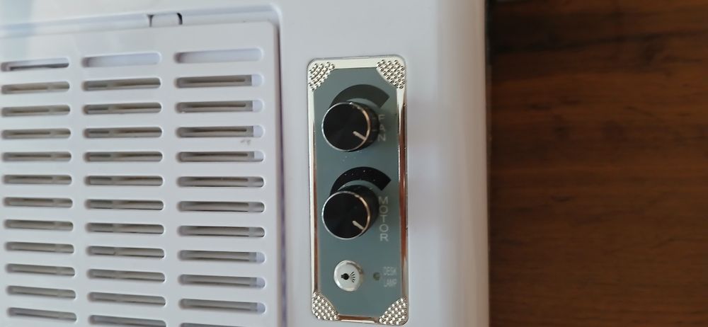 Уред за маникюр електрическа пила UV лампа