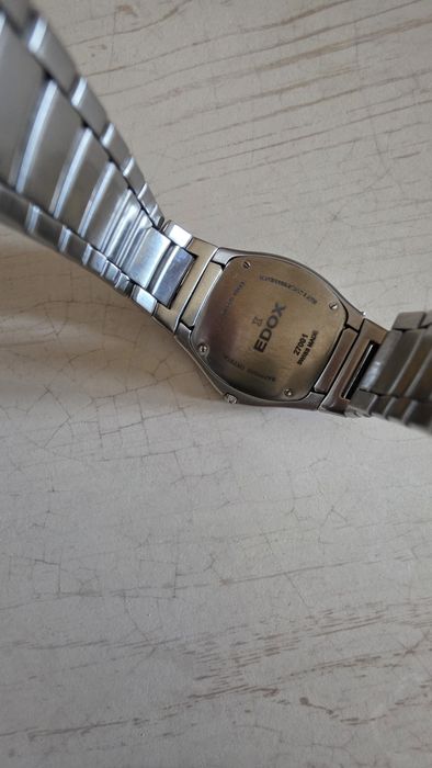 Супер тонкие часы в мире от "EDOX"