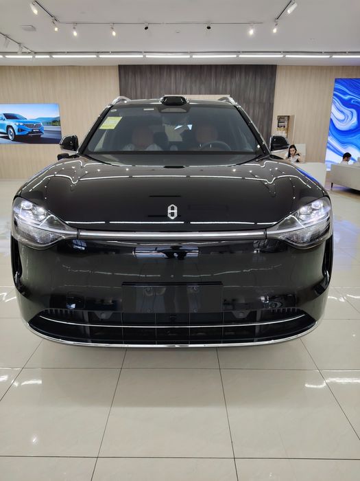 AITO M9 HYBRID 2025FP 235km