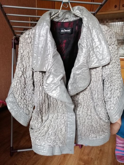 Продам кожаную куртку