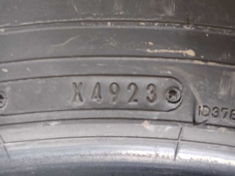 Продаю автошины 235/65/17