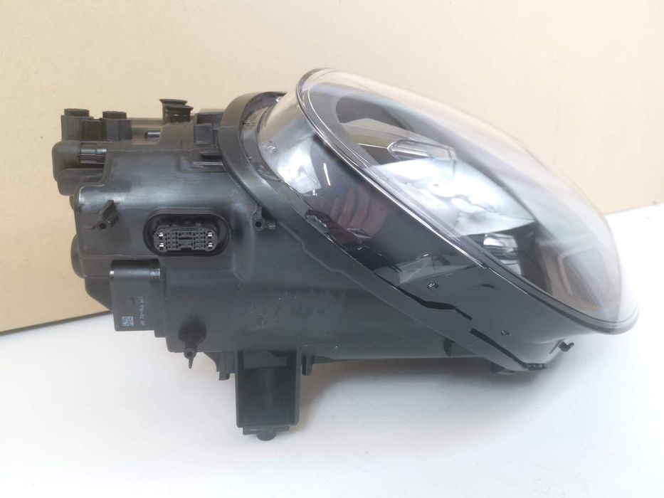 Фар Дясно Full Led Matrix Porsche Cayenne 3 9Y Оригинал В Добро Състоя