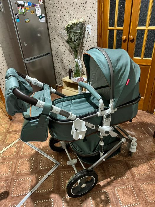 Красивая коляска Ining baby