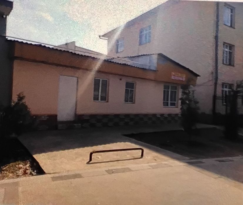 Срочно; Юнусабад Амир Темур шох куча биринчилиния  1 сотиги 140000 y.e