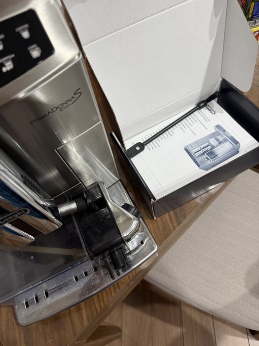 Кофемашина Delonghi, делонги