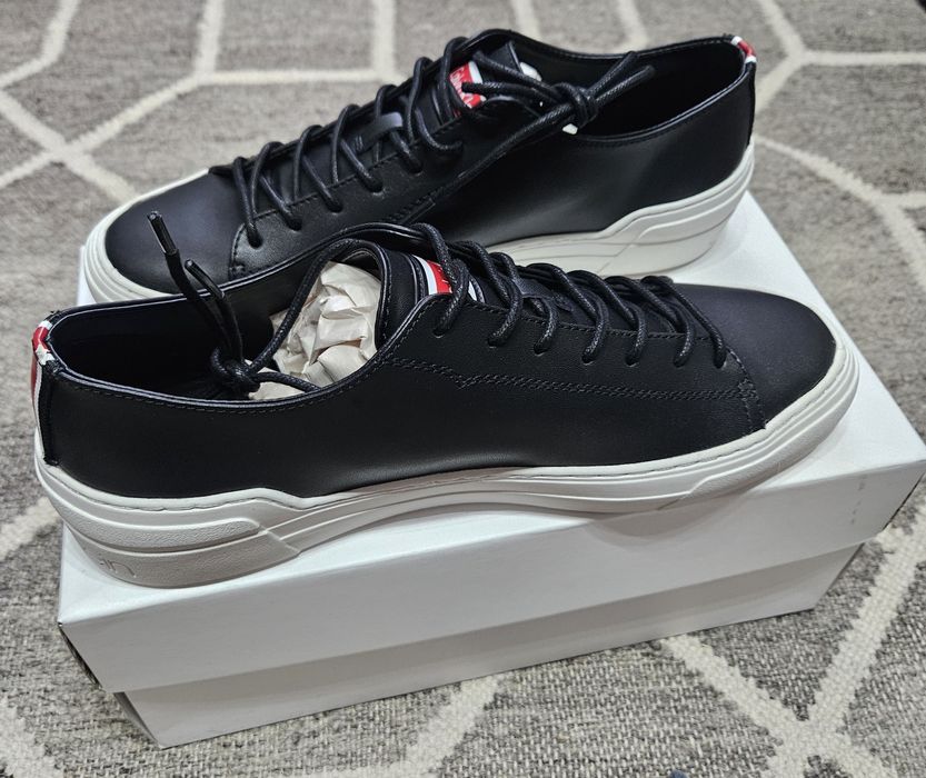 Adidasi tenesi calvin klein