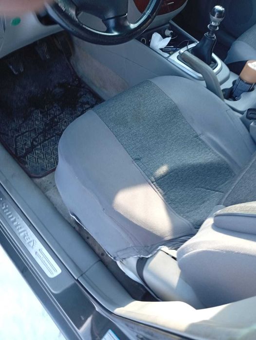 Vând autoturism Hyundai Santa Fe