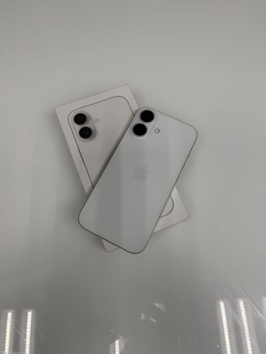 Iphone 16  5G White 128Gb