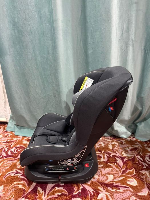 Продам автокресла 2 штуки