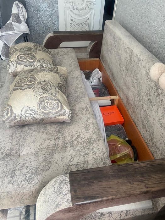 Диван отличное качество и состояние