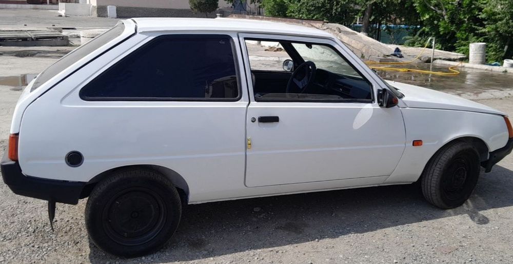 Таврия сотилади. 1992 йили