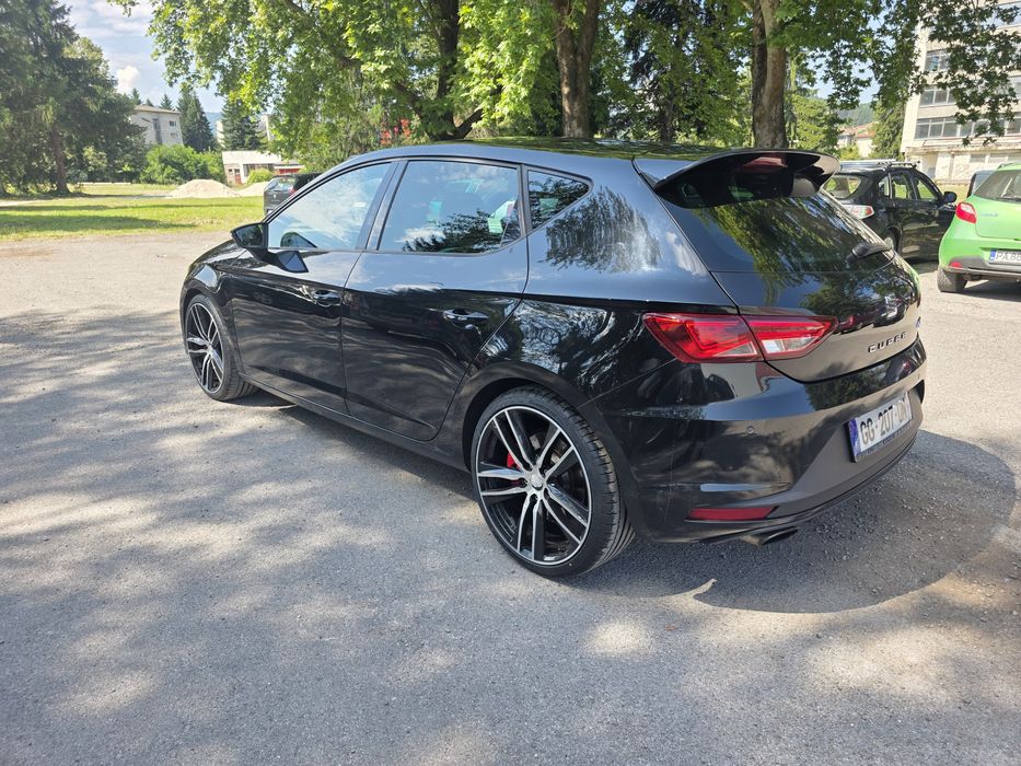 Продава се Seat Leon Cupra