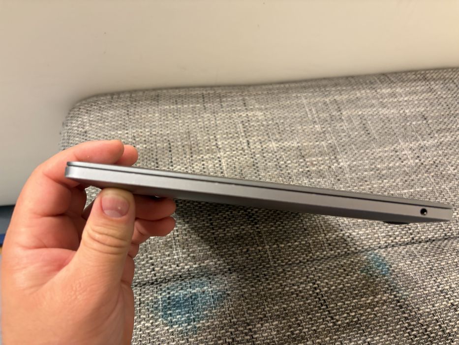 MacBook Pro 13 inch 2020 M1/8GB RAM 256 Gb