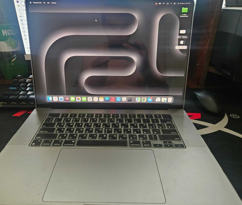MacBook M1 Pro 16" (16GB / 512GB)
