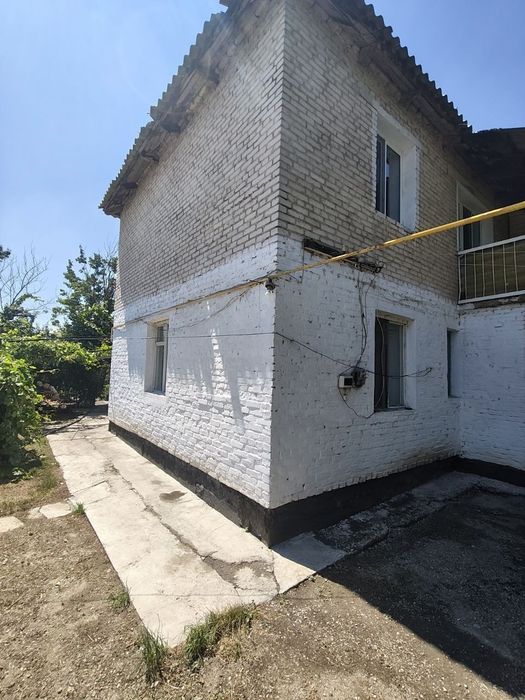 Продается двухэтажный дом