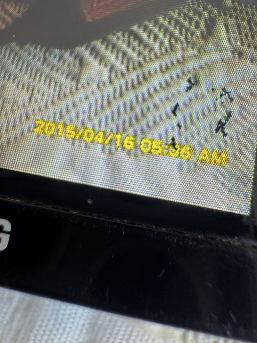 Aparat foto Samsung cu data si ora pe poza