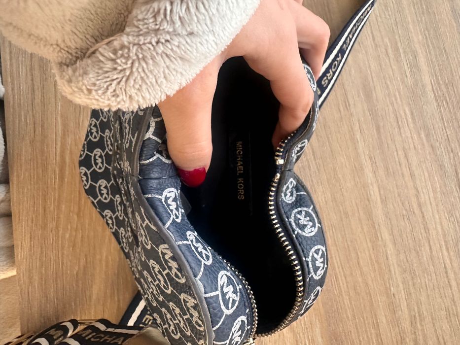 Оригинална чанта Michael Kors