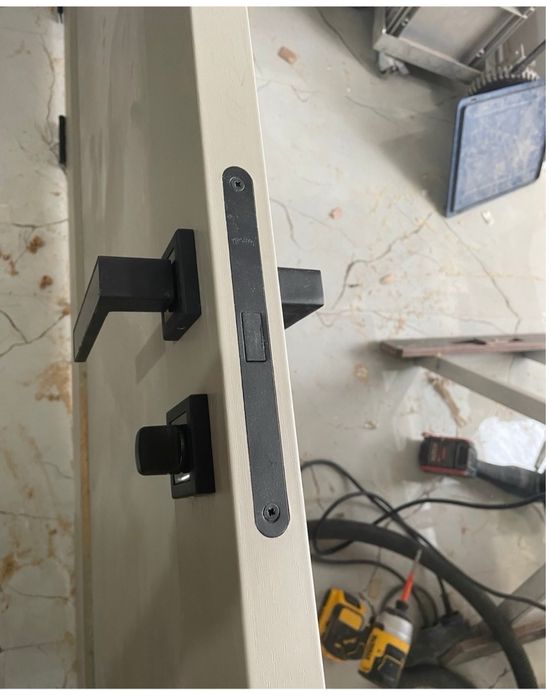 Установка дверей