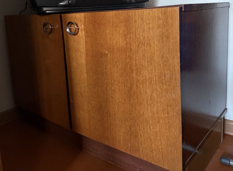 Тумба по телевизор