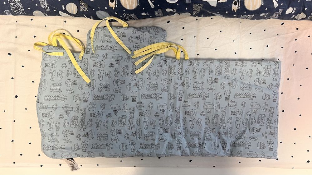 Обиколник за бебе момче Mothercare