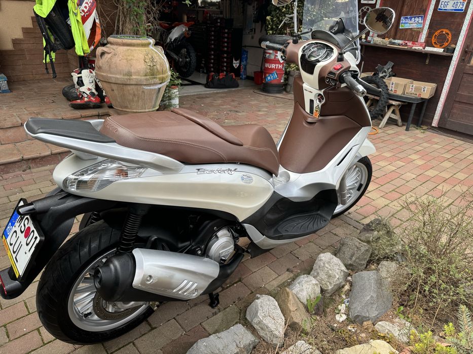 Scuter Piaggio Beverly  125i