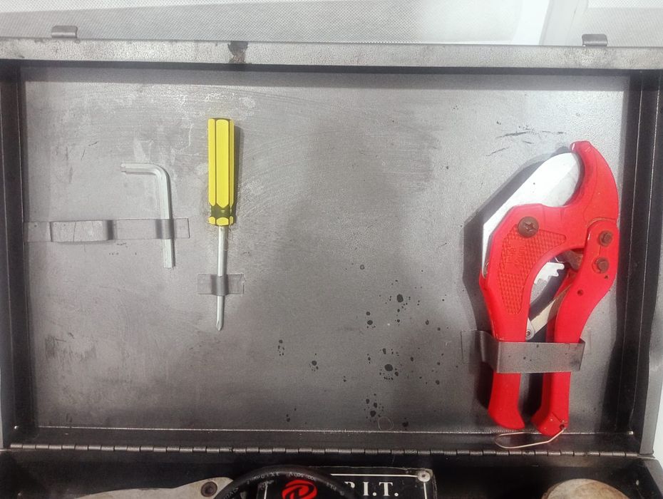 Утюг по пластику