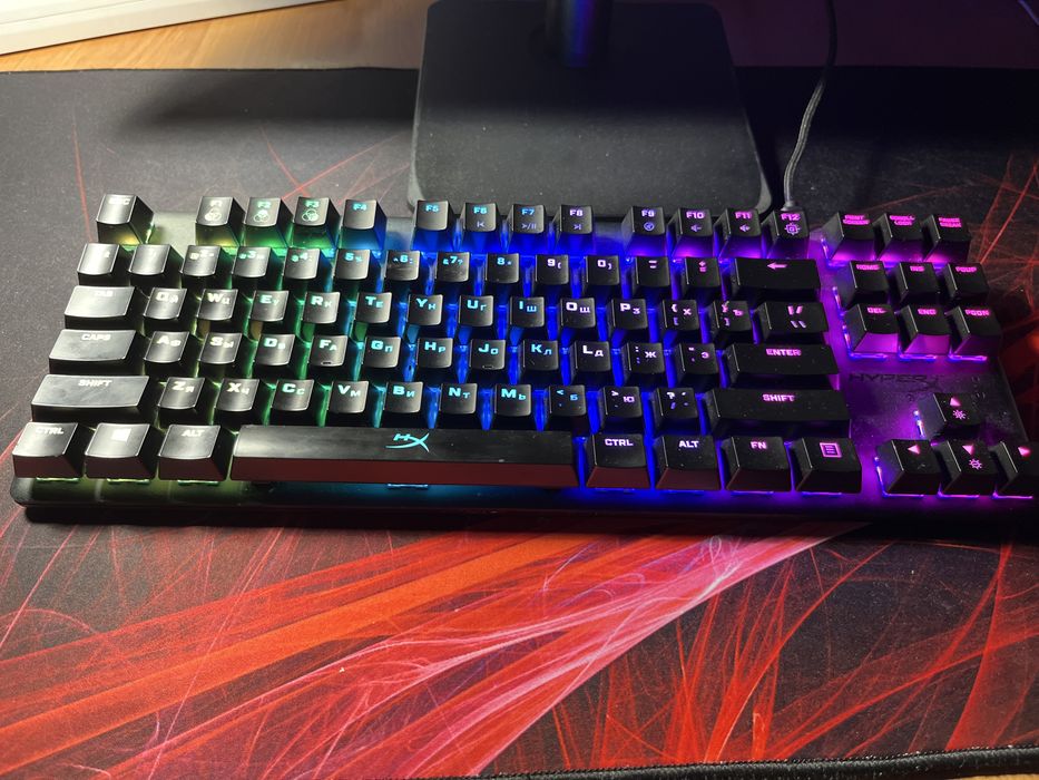 Продам игровую клавиатуру.