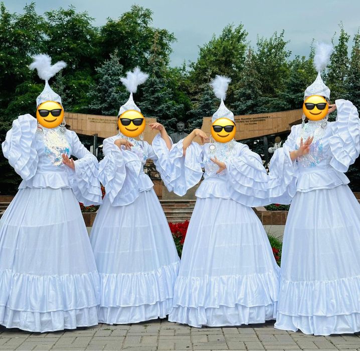 Костюмы танцевальные