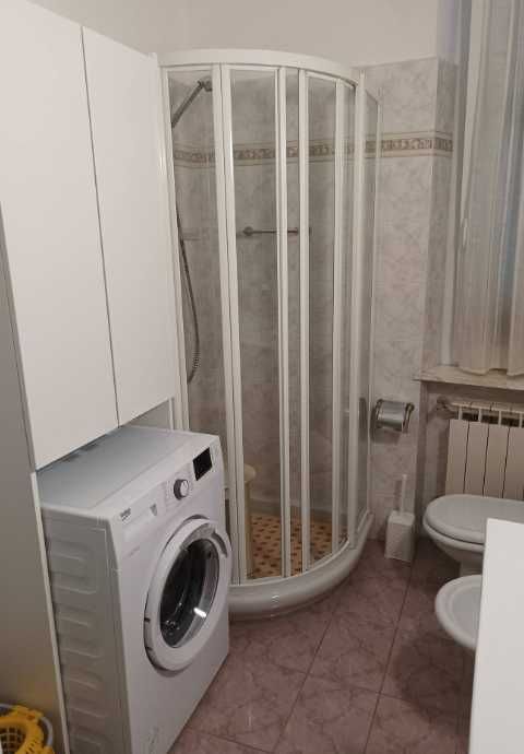 Дава се под наем Тристаен апартамент в Пловдив, Център - 81 кв.м за 280.5 € - Снимка #3