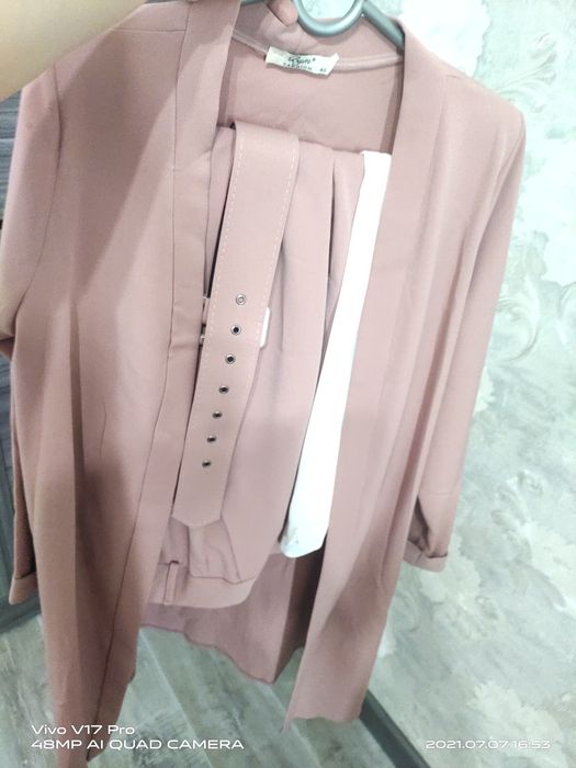 Костюм тройка Новая