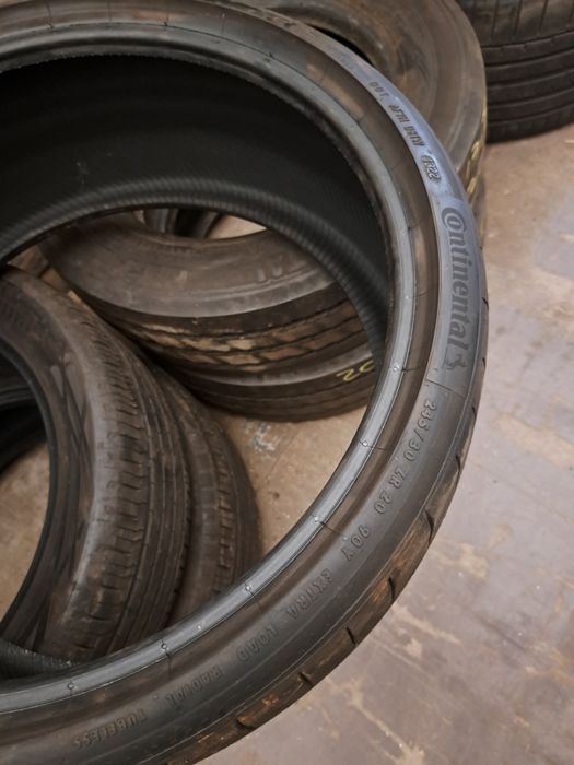 2 anvelope 245/30 R20 Continental