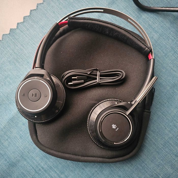 Plantronics Focus Voyager Bluetooth only