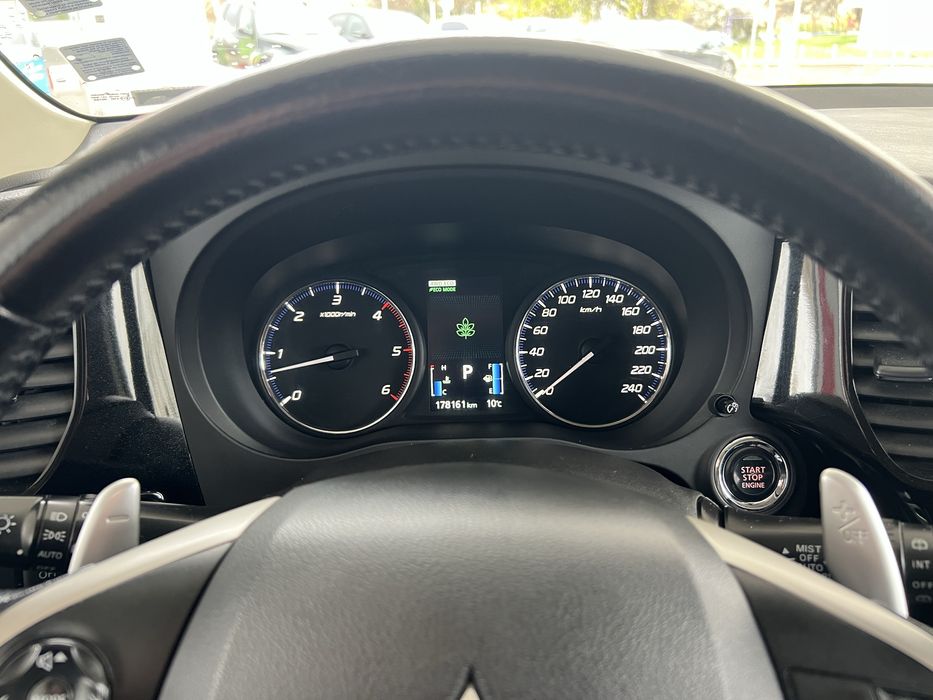 Mitsubishi Outlander 2.2 DI-D (150 HP) 4WD AUTOMATIC