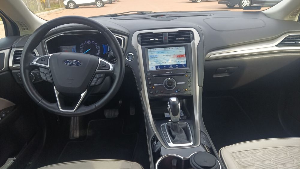 Ford Mondeo Vignale Hybrid