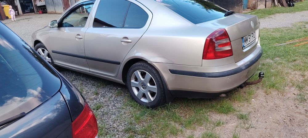De vânzare golf 5 2008si Skoda Octavia 2 2005