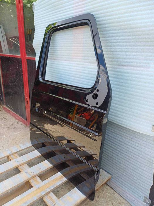 врата предна дясна Mercedes G klass W463 модел 2018-2025 г. #1007V