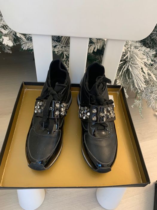 Кроссовки на платформе