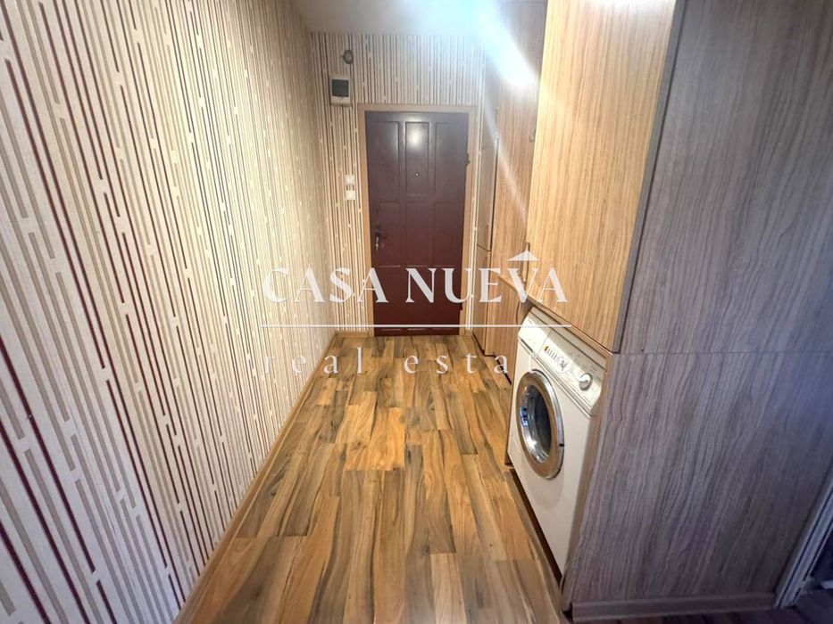 Двустаен апартамент в гр.Перник, кв.Изток