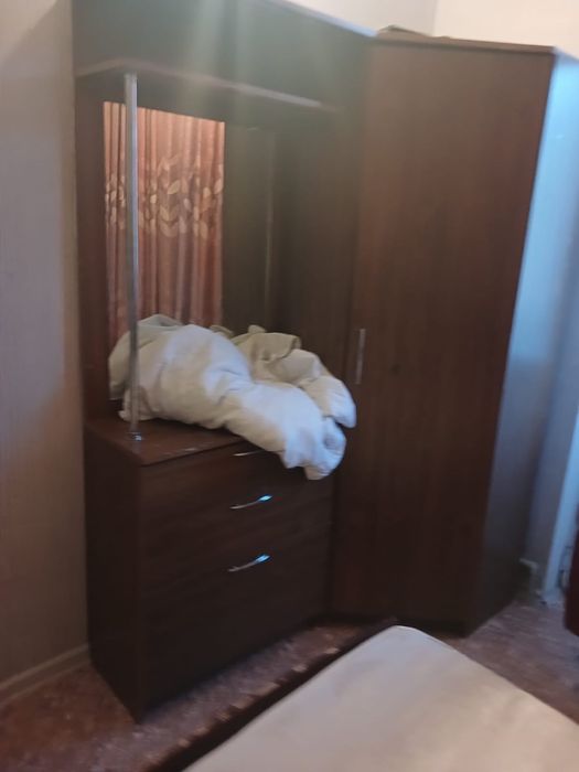 Төсек орташа жағдайда 3 зат бірге