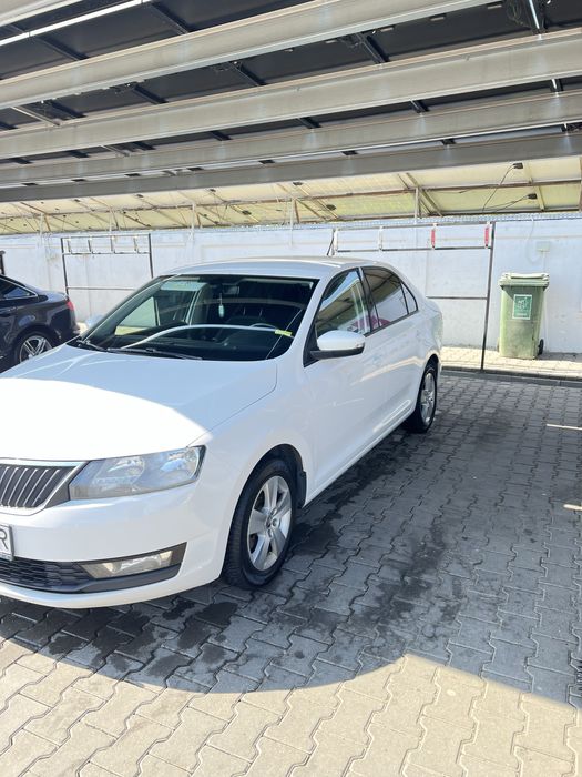 Skoda Rapid  1.0 tsi berlina