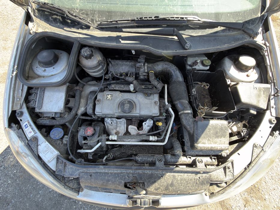 Пежо 206(комби)/ Peugeot 206SW (1.1i 44kw 2001г.) на части