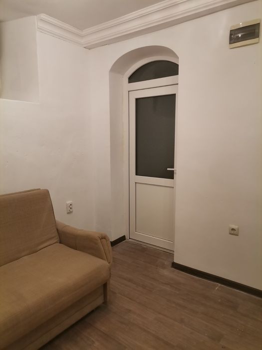 Дава се под наем Двустаен апартамент в Варна, Гръцка махала - 30 кв.м за 357 € - Снимка #6